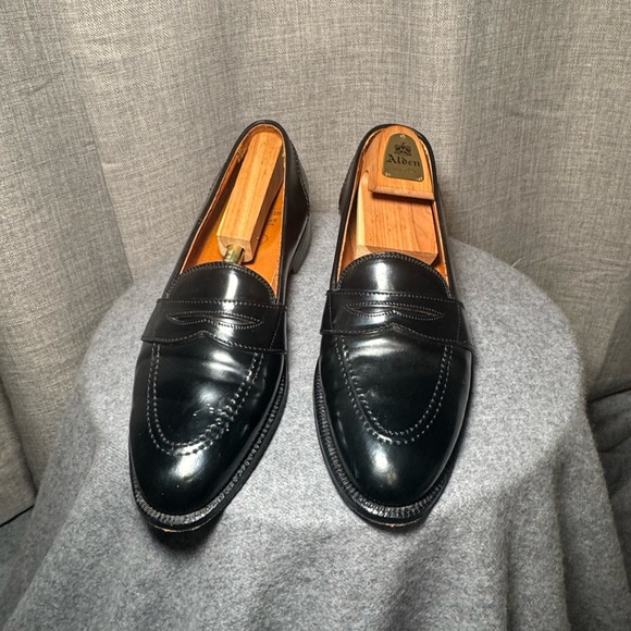 Alden x Brooks Brothers black shell CORDOVAN full-strap loafers.